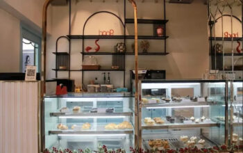 Bakery located in Hyderabad for sale with 4+ ratings in Google, Swiggy and Zomato.