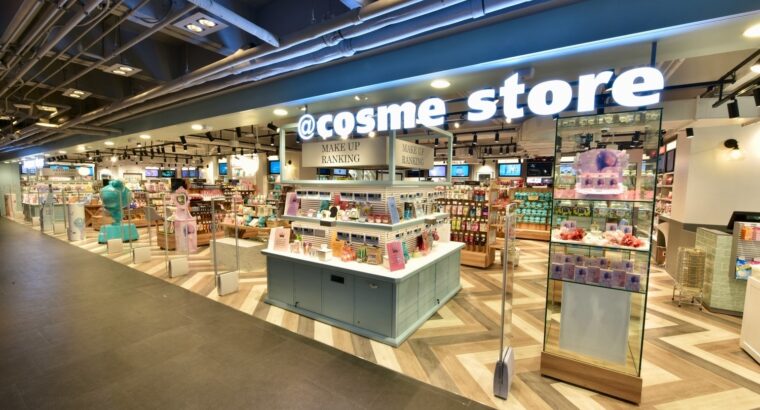 Two cosmetic stores for sale inside a shopping center, selling perfumes and cosmetics, receiving 80-100 daily customers
